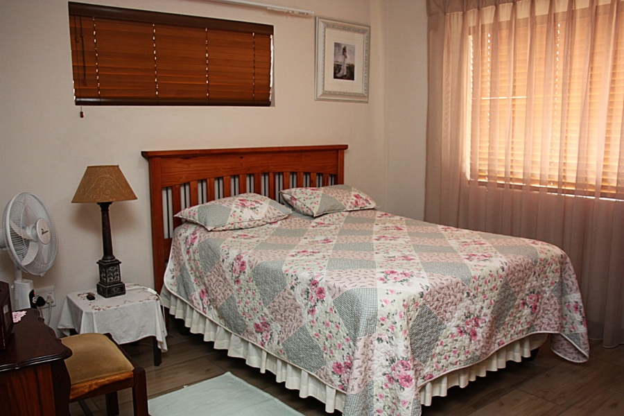 1 Bedroom Property for Sale in Langenhovenpark Free State